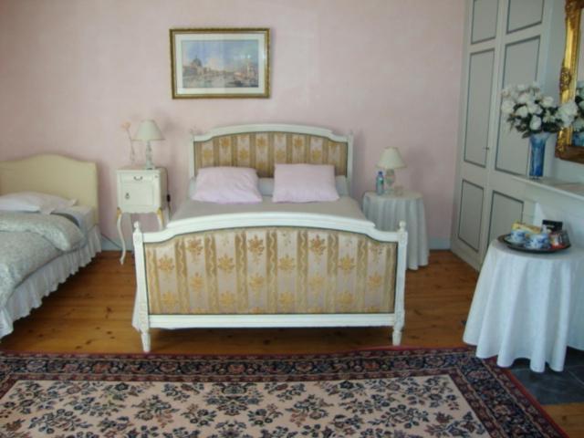 Au Charme Des Pommiers Bed and Breakfast Thiberville Exteriör bild